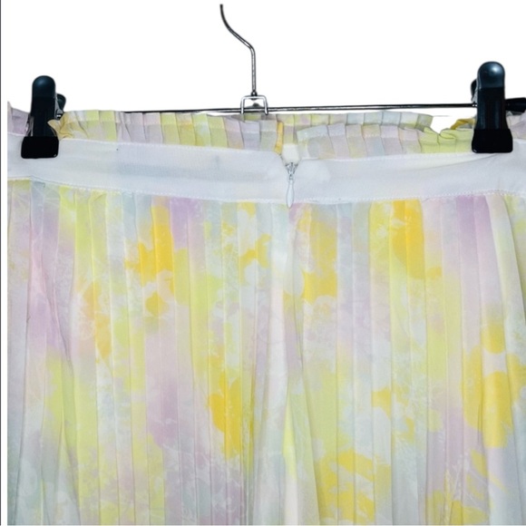 NWT Modcloth Frill Seeker Pleated Pastel Mini Skirt Yellow White Sz 14/ Large - Picture 6 of 7